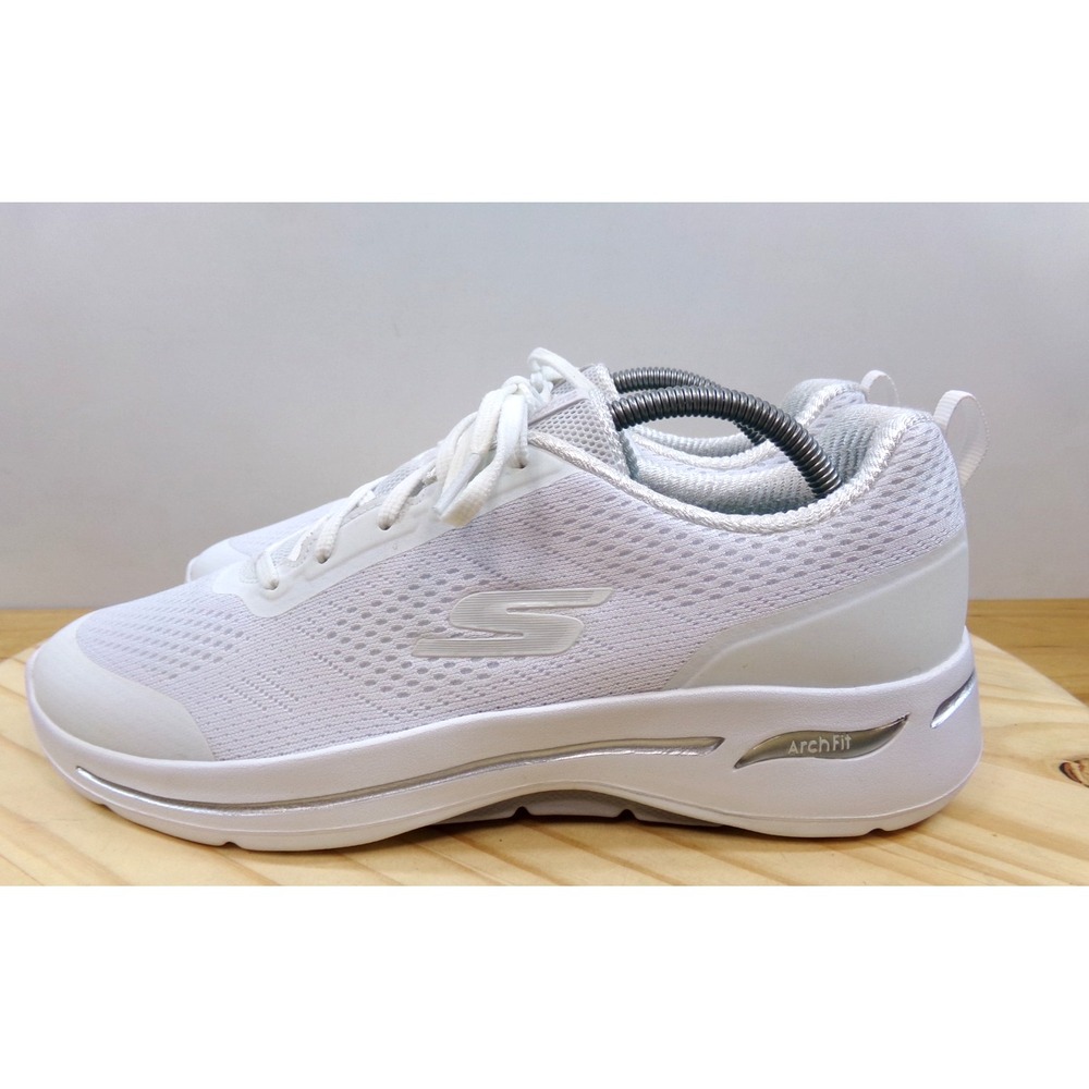 Skechers GoWalk Arch Fit Sneakers‎ Shoes 124404 Womens White / Silver Size 12